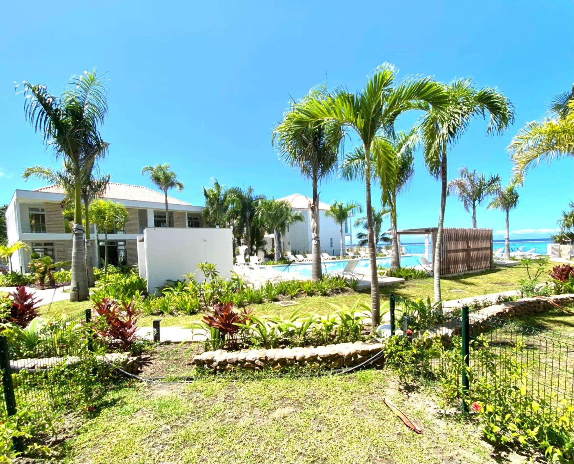 Gaia Lodge Seaside Paea エクステリア 写真