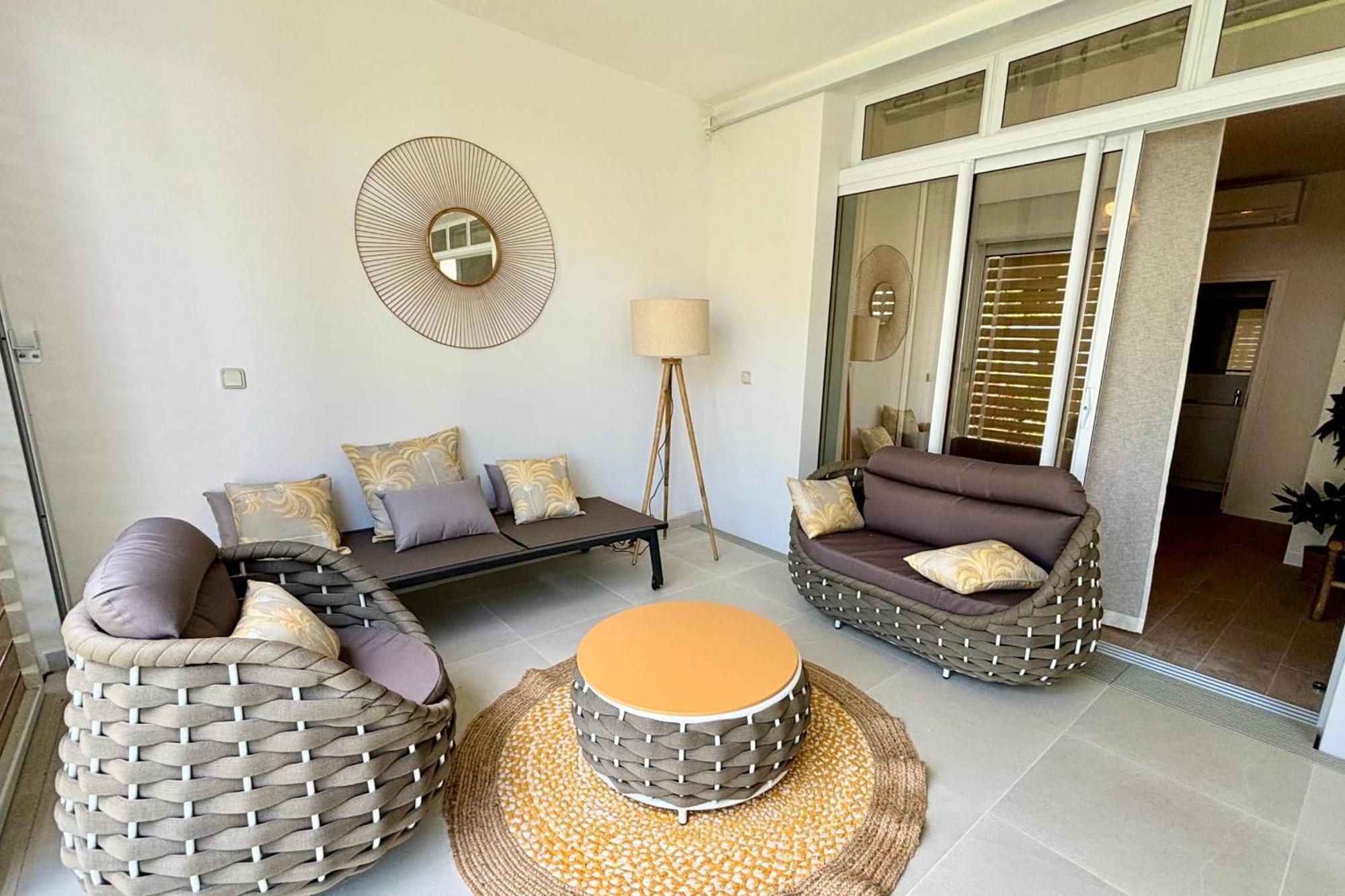 Gaia Lodge Seaside Paea エクステリア 写真