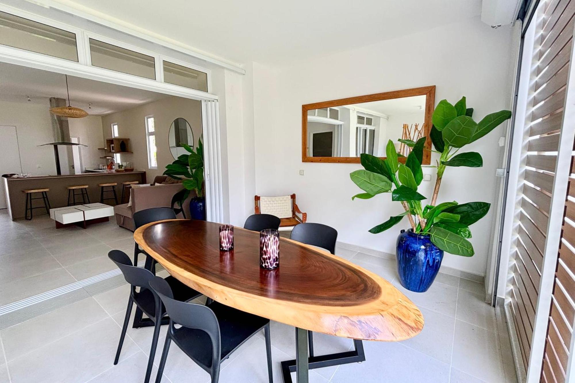 Gaia Lodge Seaside Paea エクステリア 写真